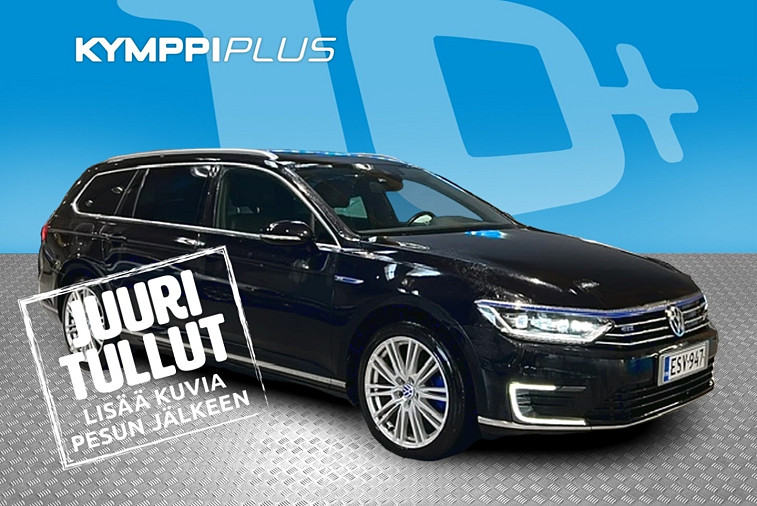 Volkswagen Passat Variant GTE Plug-In Hybrid 160 kW (218 hv) DSG-automaatti - Lasikatto / Vetokoukku / Nahkaverhoilu / ACC / LED