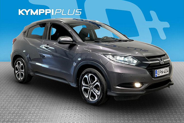 Honda HR-V 1,5 Executive CVT - Honda HR-V Executive yhdistää korkean ajoasennon, huolettoman automaatin ja monipuolisuuden. LED-valot, navigointi, peruutuskamera, tutkat sekä vetokoukku tekevät arjesta ja reissuista vaivattomia.