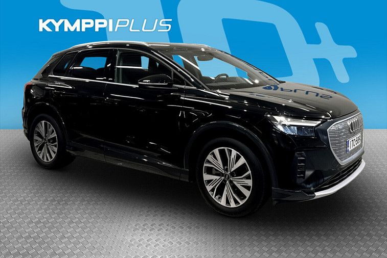 Audi Q4 e-tron 50 e-tron quattro - SoH 93,4 % / LED / ACC / Kamera / Lämpöpumppu / 2x renkaat ja vanteet