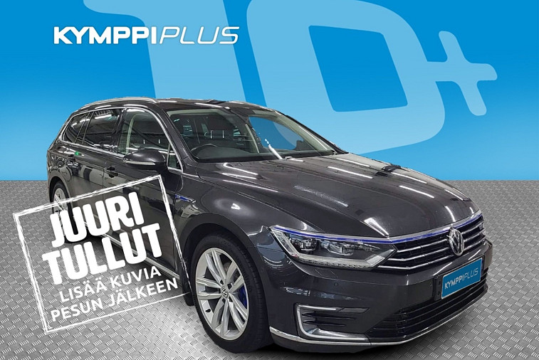 Volkswagen Passat Variant GTE Plug-In Hybrid 160 kW (218 hv) DSG-automaatti - Adaptiivinen vakionopeudensäädin, Digimittari, lisälämmitin kaukosäätimellä, alle taittuva vetokoukku, Nahka-Alcantara-verhoilu, peruutuskamera, Apple CarPlay, LED-ajovalot, avaimeton käyttö
