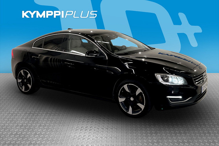 Volvo S60 D4 AWD Business aut - Webasto / Navigointi / Nahkaverhoilu / Digimittaristo / Keyless