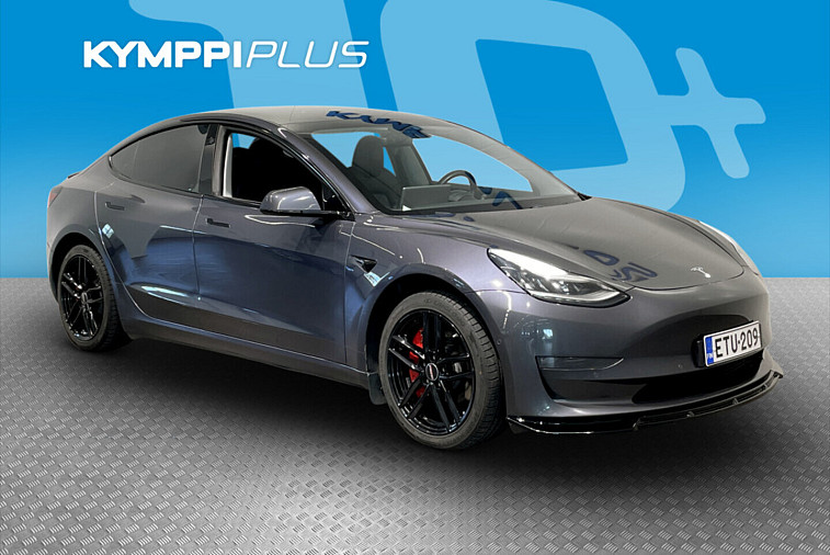 Tesla Model 3 Long-Range Dual Motor AWD - Tesla Model 3 näyttävillä splitterillä ja diffuusorilla! Tuore katsastus, EAP (Laajennettu Autopilot) sekä Acceleration Boost. Mukaan 2x renkaat vanteineen. Valmiina uusiin kilometreihin!