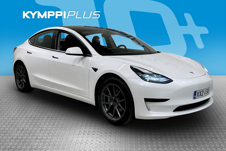 Tesla Model 3 Standard Range Plus - ** Lämpöpumppu / Vetokoukku / SoH 84,8% / Kahdet renkaat ja vanteet / Sähkötoiminen takaluukku / Langaton matkapuhelimen lataus **