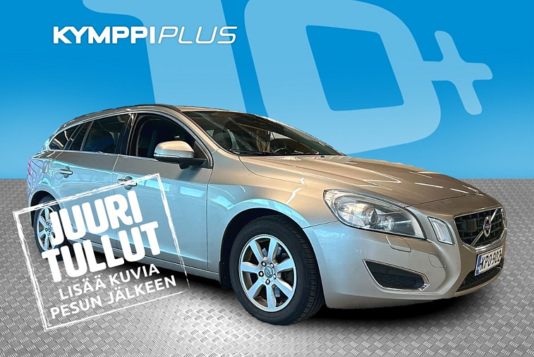 Volvo V60 D3 Momentum aut** Adapt.vak / Webasto / Juuri huollettu