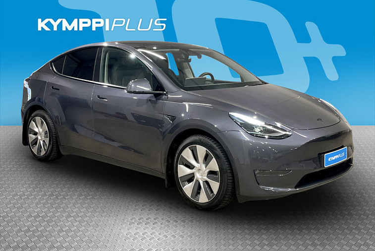 Tesla Model Y Long Range - Takuu voimassa / Lämpöpumppu / Vetokoukku / ACC / Lasikatto / LED / Peruutuskamera / Aviloo 93,2% SoH