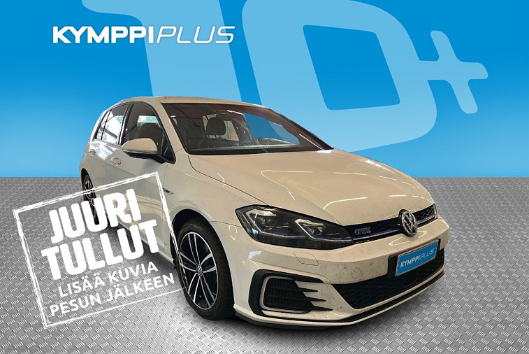 Volkswagen Golf GTE Plug-In Hybrid 150 kW (204 hv) DSG-automaatti - Näppärä, tyylikäs ja edullinen lataushybrid! / Adaptiivinen vakkari / Carplay / Sporttipenkit