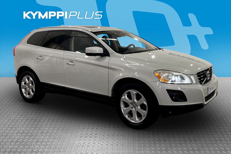 Volvo XC60 2,4D Summum aut - Nahat / xenon / Koukku / Kattoluukku / Kessy