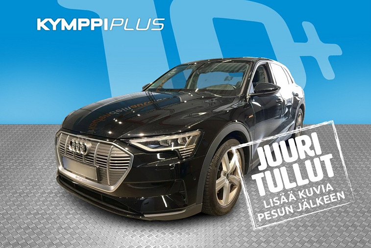Audi e-tron 55 quattro - Matrix-Led / HUD / ACC / Koukku / Navi / Kamera / Panoraama