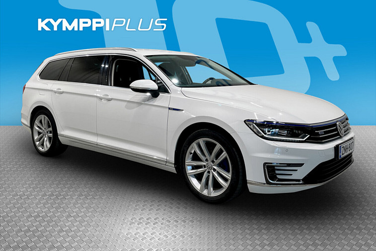 Volkswagen Passat Variant GTE Plug-In Hybrid 160 kW (218 hv) DSG-automaatti - Vetokoukku / Peruutuskamera / Adapt. vakkari / Sähkötoiminen takaluukku / LED-valot / Juuri huollettu / Alcantara