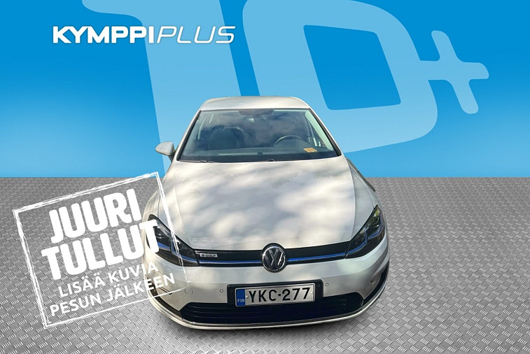 Volkswagen Golf e-Golf 100 kW (136 hv) automaatti - ** ACC / Bi-Led / Navi / Lämpöpumppu / Mirror link / KeyLess **