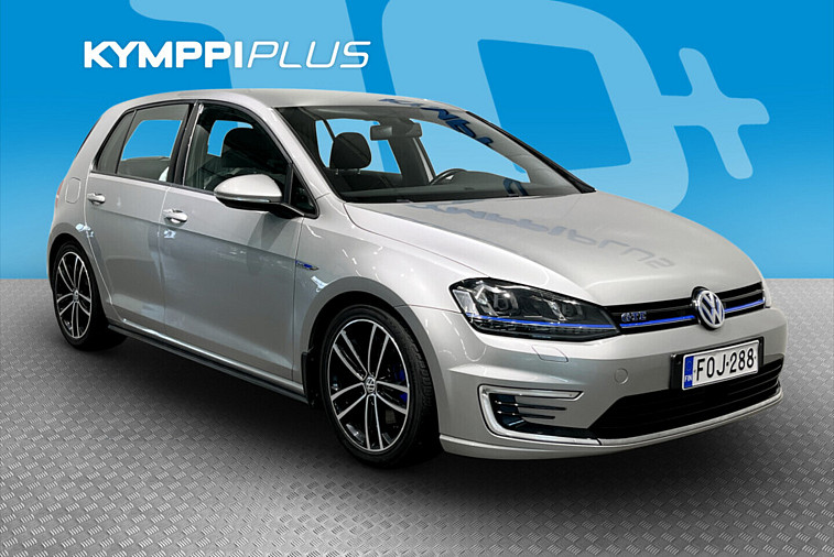 Volkswagen Golf GTE Plug-In Hybrid 150 kW (204 hv) DSG-automaatti 4-ovinen - Madallettu, näppärä, taloudellinen ja hyvin varusteltu! Adapt. vakkari / Webasto / Koukku / Peruutuskamera