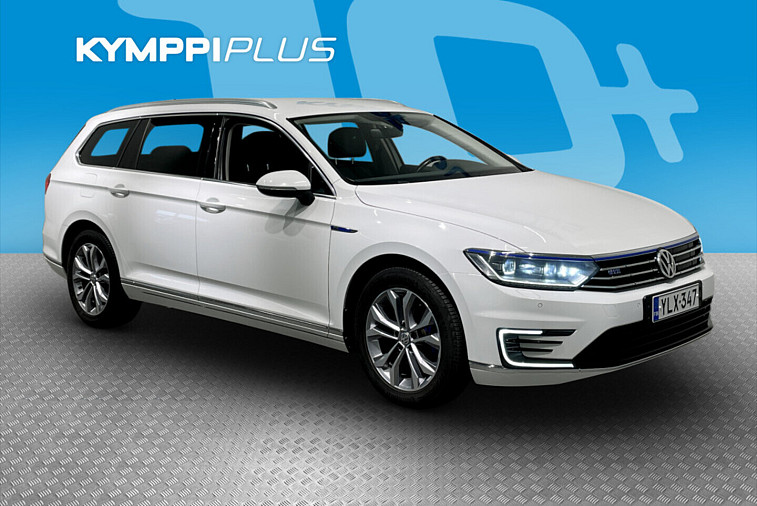 Volkswagen Passat Variant GTE Plug-In Hybrid 160 kW (218 hv) DSG-automaatti - Adapt. vakkari / Katveavustin / Kaistavahti / Koukku