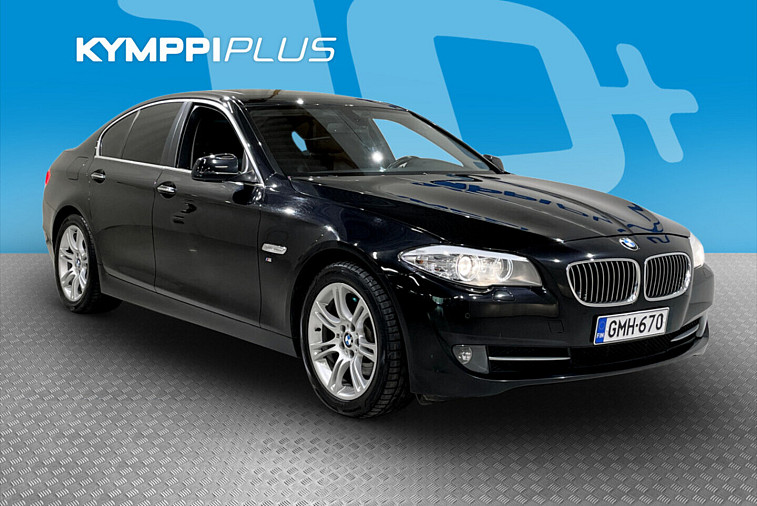 BMW 523 A F10 Sedan - ** Vakkari / Prof.Navi / 2x renkaat ja vanteet / Comfort Access / Kattoluukku **