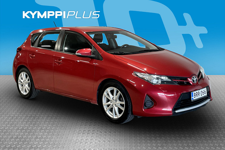 Toyota Auris 1,4 D-4D DPF Life 5ov - Kahdet renkaat vantein / Webasto / Lohkolämmitin / Suomi-auto / Bluetooth