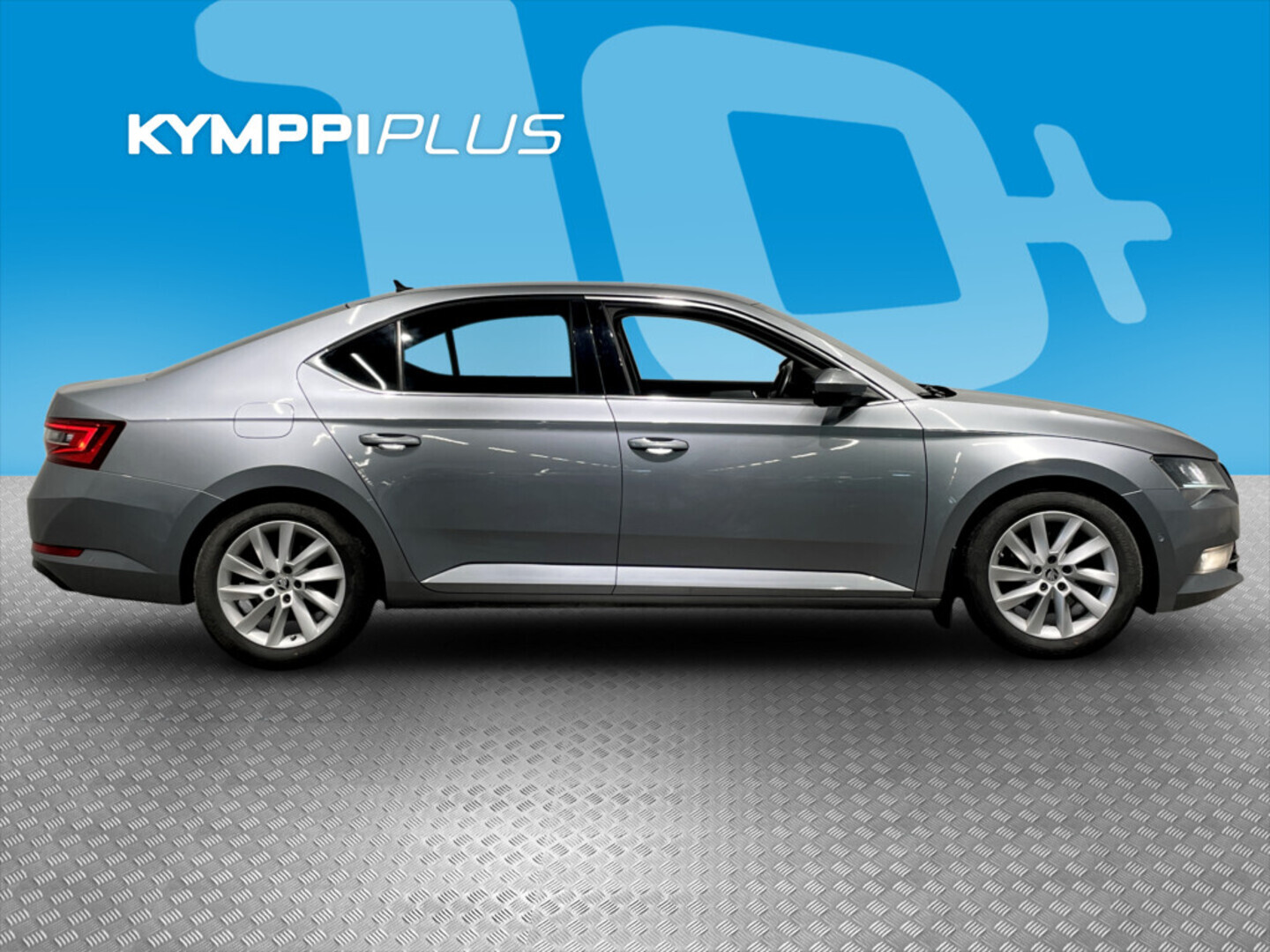 Skoda Superb 2016, photo 2/37