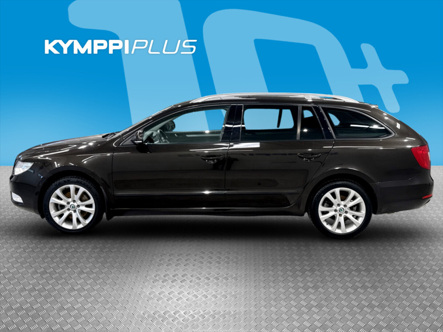 Skoda Superb 2012, kuva 5/26