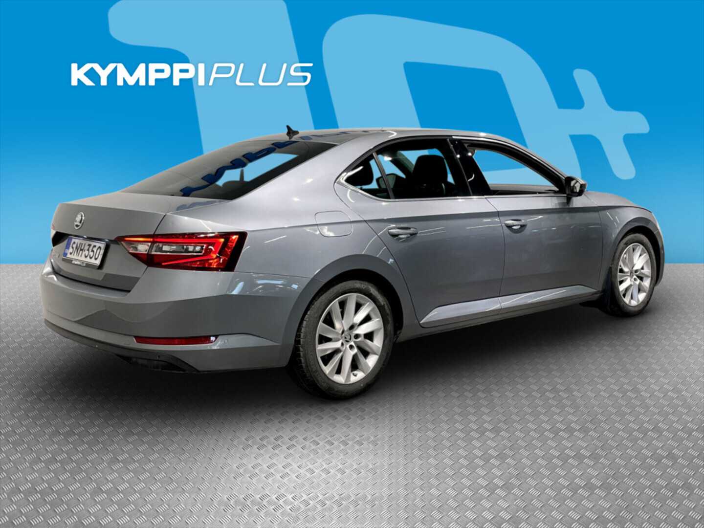 Skoda Superb 2016, photo 3/37