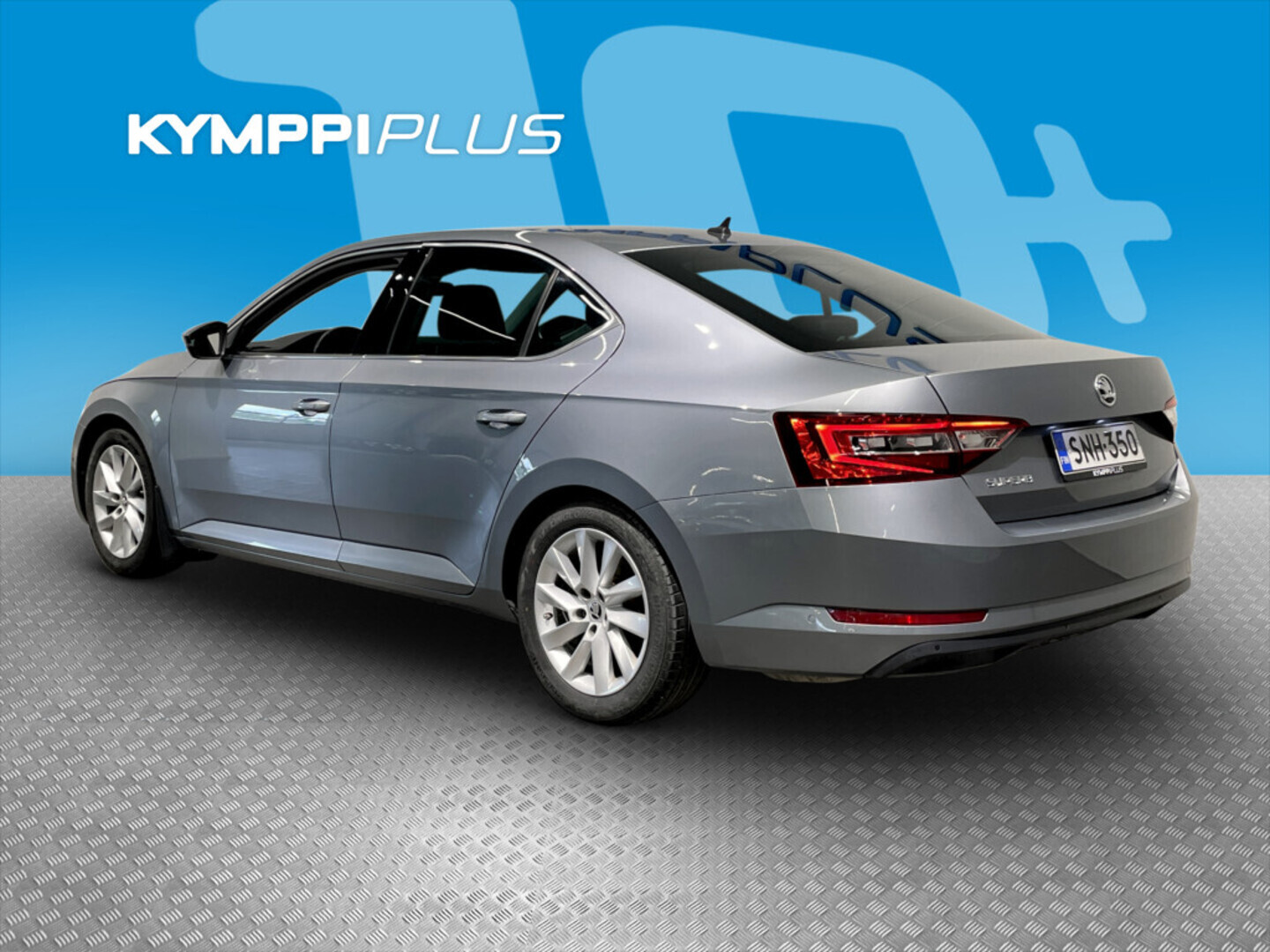 Skoda Superb 2016, photo 4/37