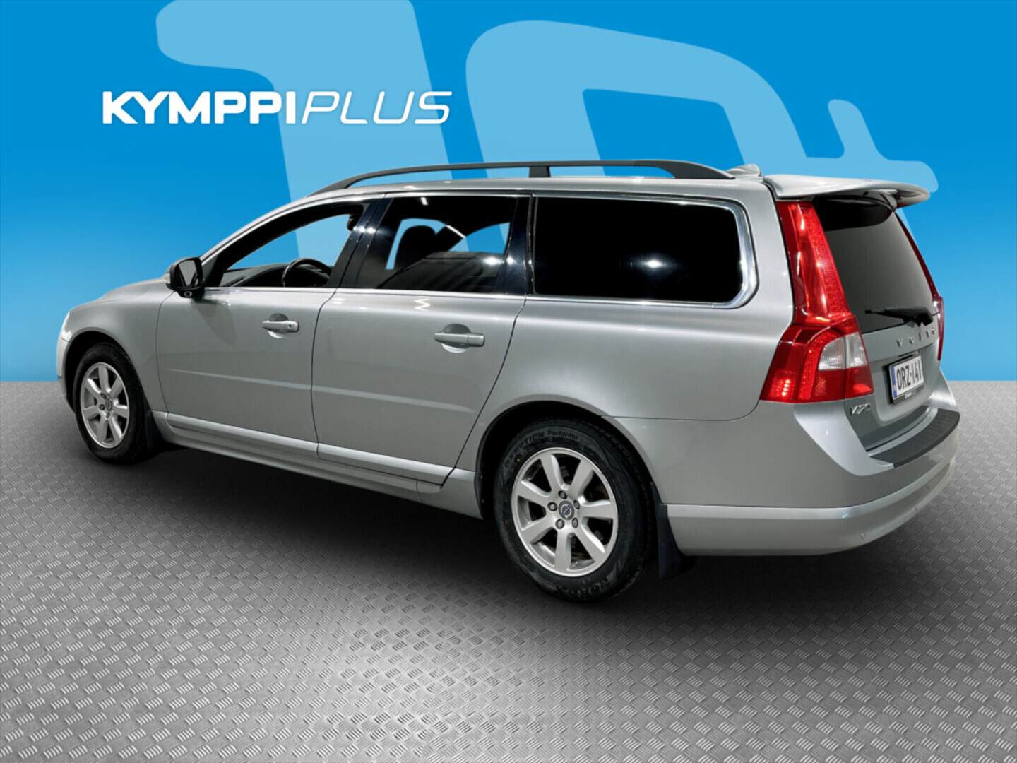 Volvo V70 2,4D Momentum aut 2010, kuva 6/38