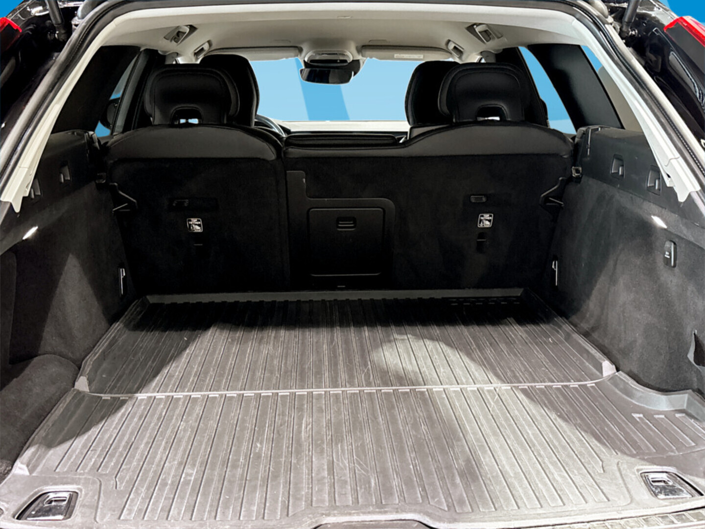 Volvo V90 Cross Country D4 AWD Plus aut 2019, kuva 5/24