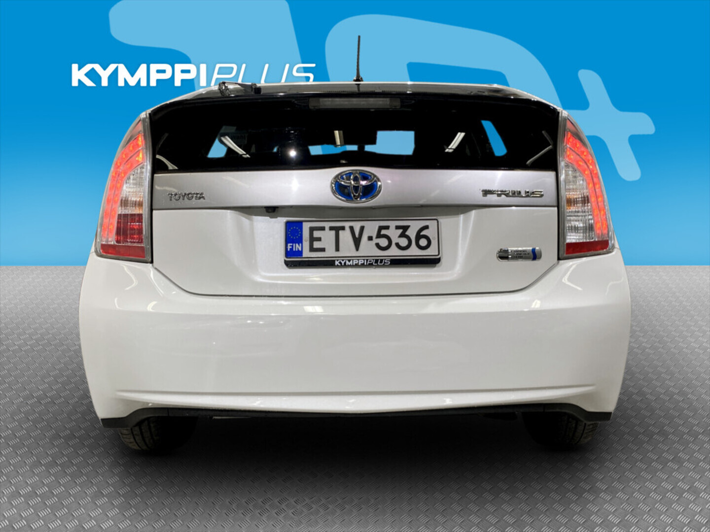 Toyota Prius PHEV Active 2015, kuva 4/25