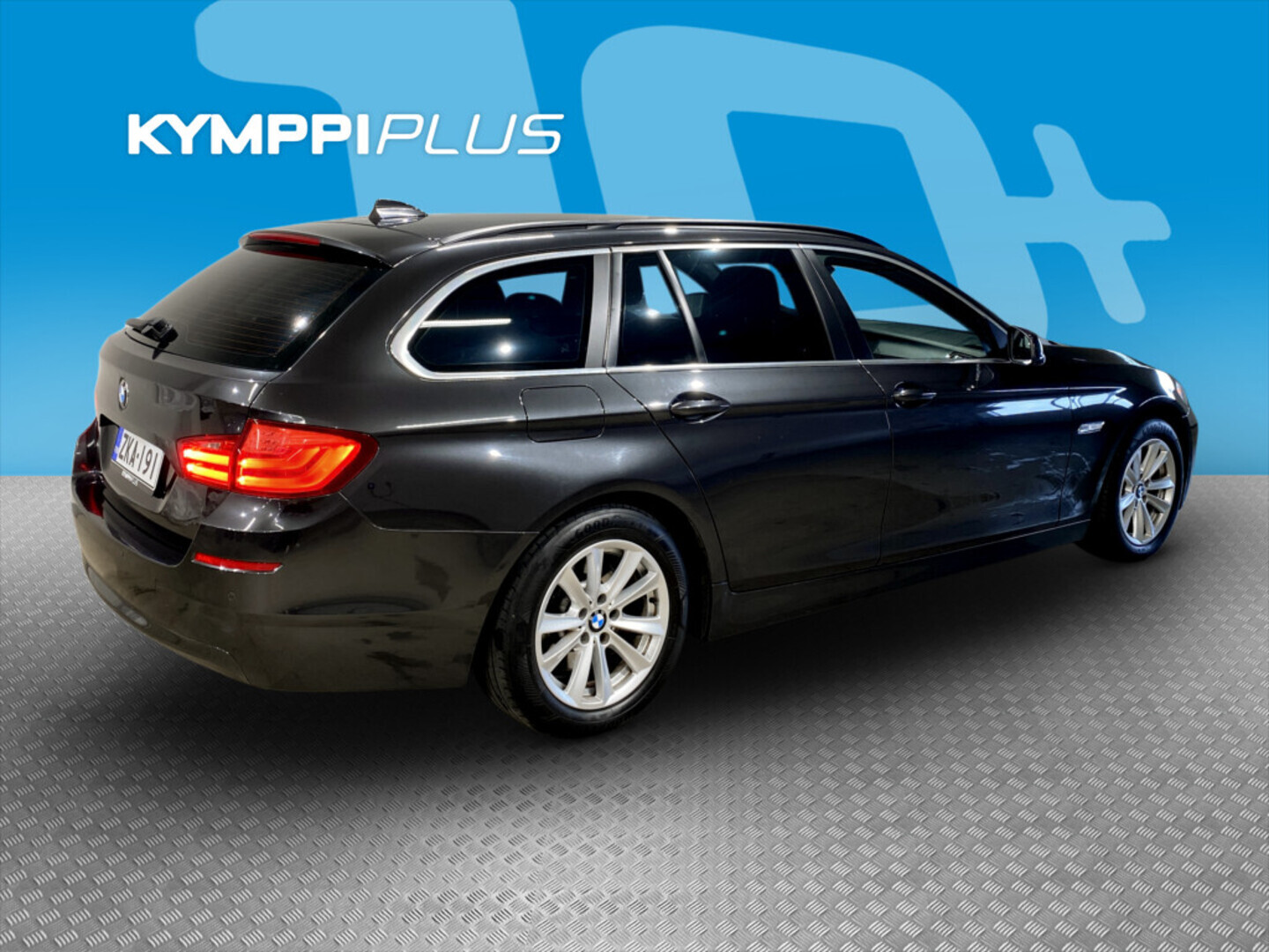 BMW 520 2013, photo 3/27